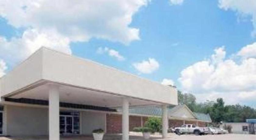 Econo Lodge Corinth Bagian luar foto