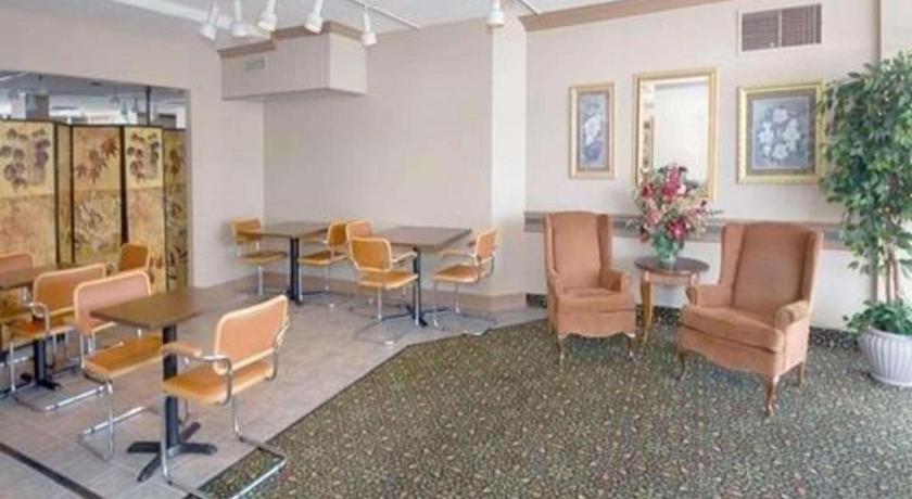 Econo Lodge Corinth Bagian luar foto